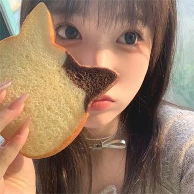 周迅然 明星照片